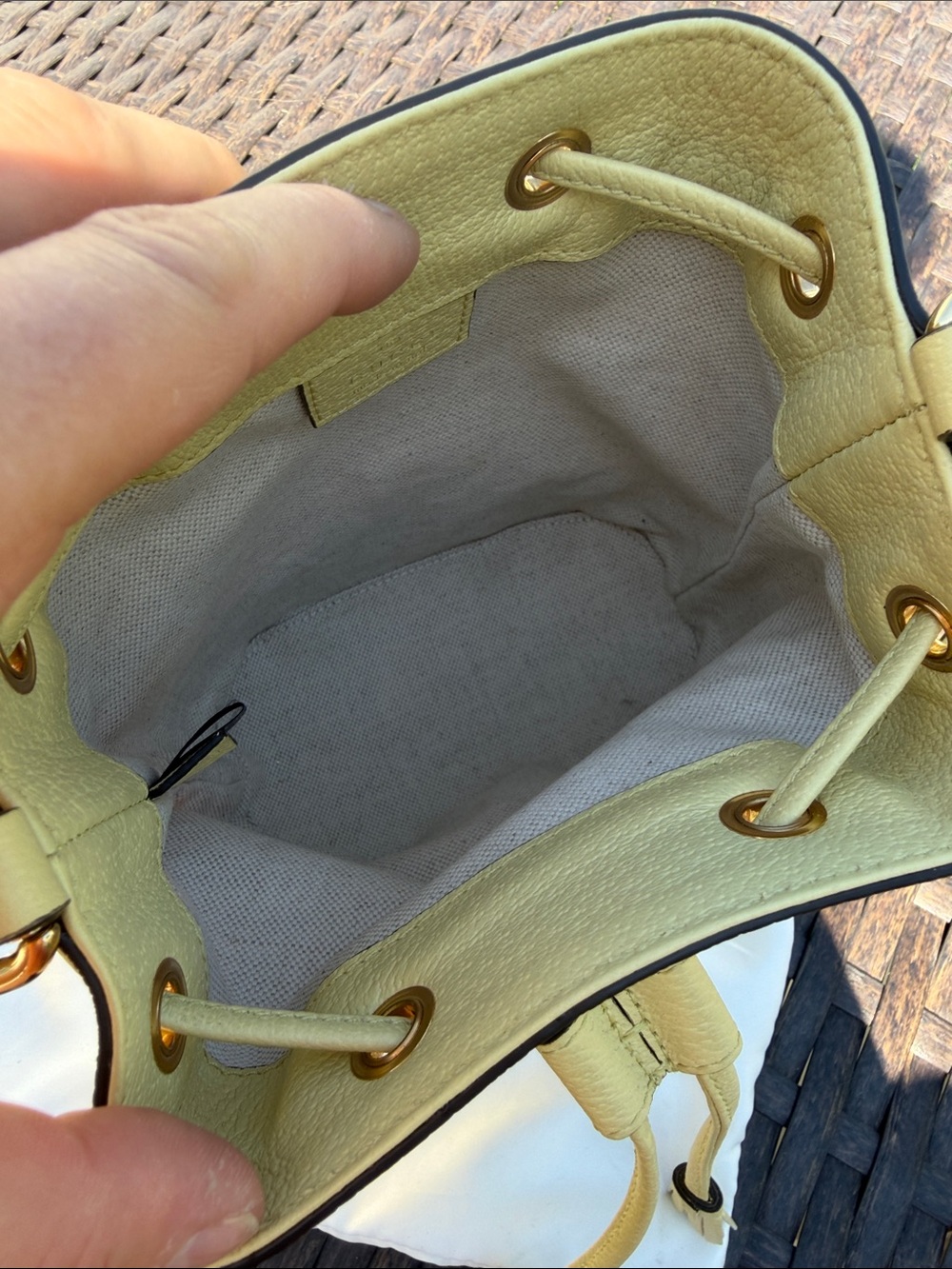 NWOT Gucci Ophidia Bucket Bag in Jumbo GG-Print Canvas - Picture 7 of 9